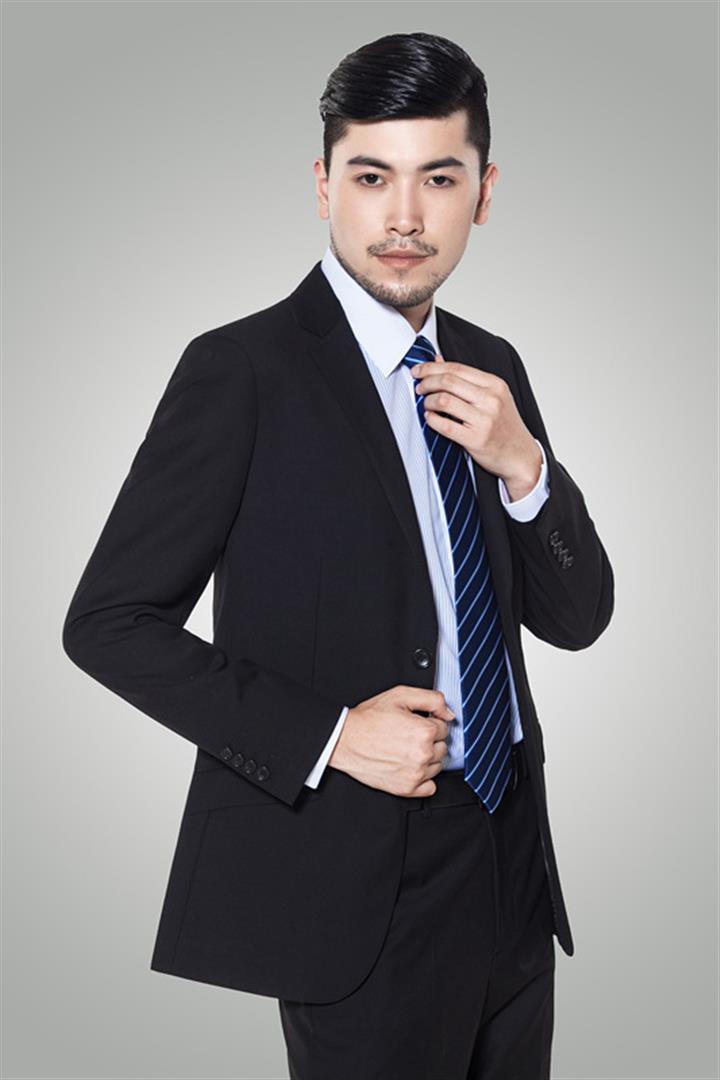 白发林 跟组制片负责人